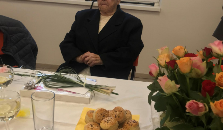 Október - mesiac úcty k starším. Posedenie s jubilantmi