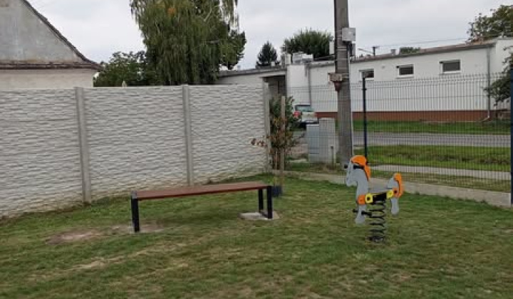 Aktuality / Koníky pre kuklovské deti - foto